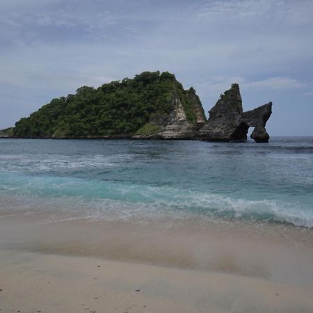 G LUna Huts by WizZeLa Lembongan Exterior foto