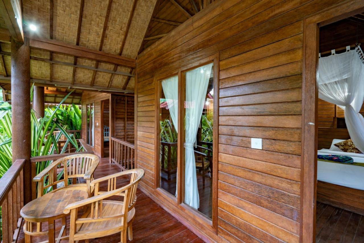 G LUna Huts by WizZeLa Lembongan Exterior foto