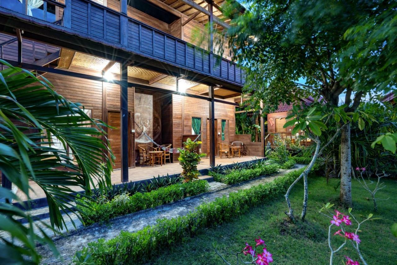 G LUna Huts by WizZeLa Lembongan Exterior foto