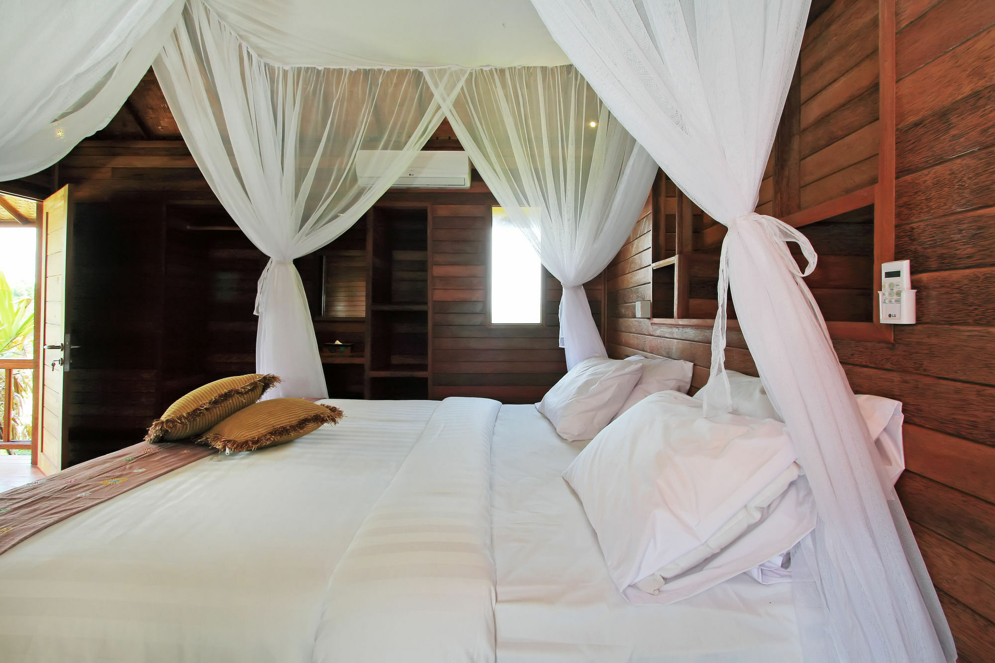 G LUna Huts by WizZeLa Lembongan Exterior foto