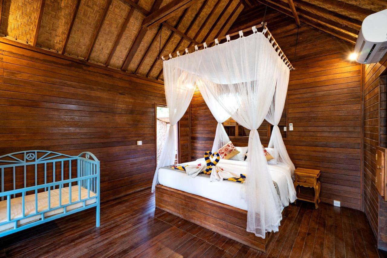 G LUna Huts by WizZeLa Lembongan Exterior foto
